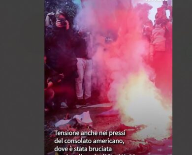 Cortei pro Pal, giornata di scontri a Milano, autostrada bloccata a Bologna e disagi per gli scioperi