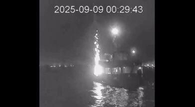 La Global Sumud Flotilla: colpiti da un drone. Sulla barca anche Greta Thunberg