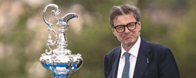 Giancarlo Giorgetti, il “pescatore” paziente che tiene i conti in ordine