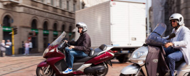 Se i milanesi sopravvivono con le moto
