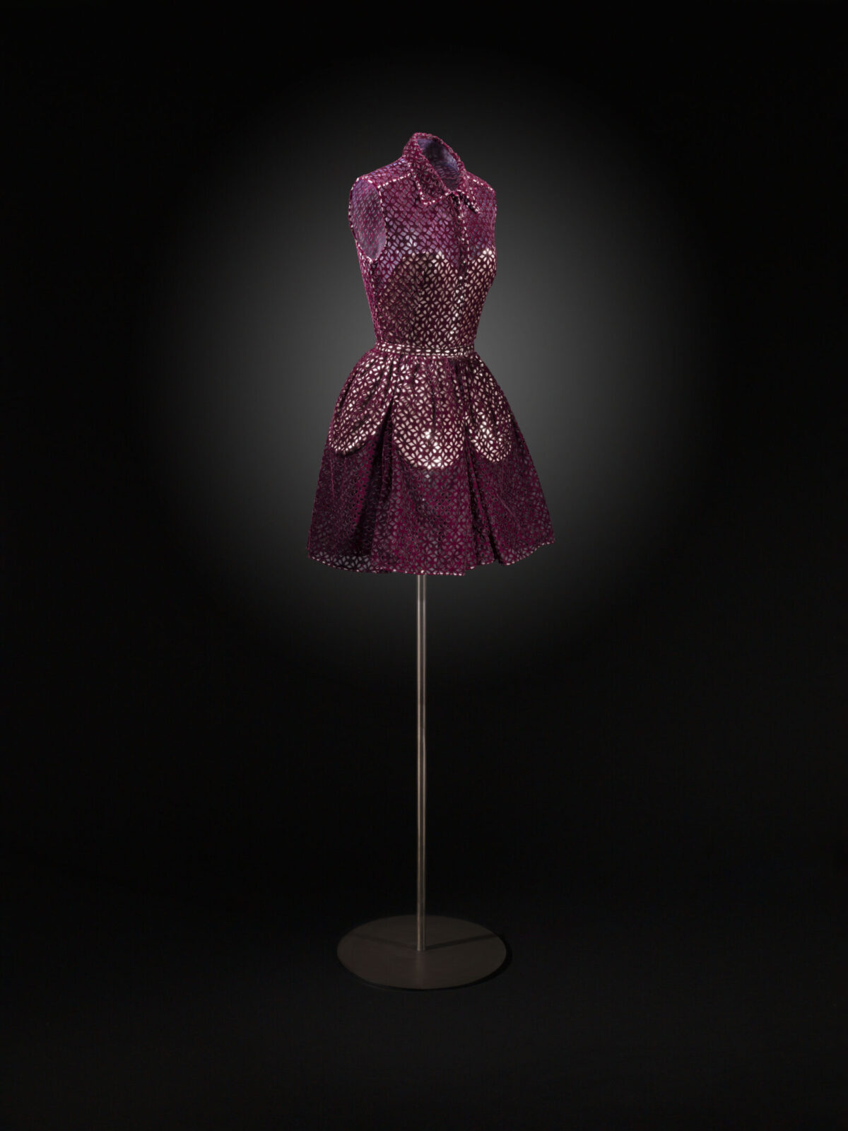 Alaïa e Balenciaga in mostra alla Fondazione Museo del tessuto di Prato Alaïa e Balenciaga in mostra alla Fondazione Museo del tessuto di Prato