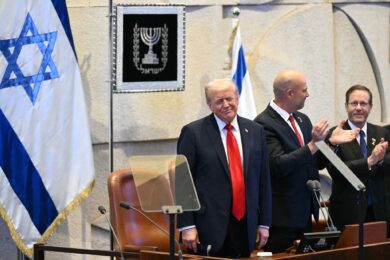 Trump alla Knesset: una trionfale standing ovation