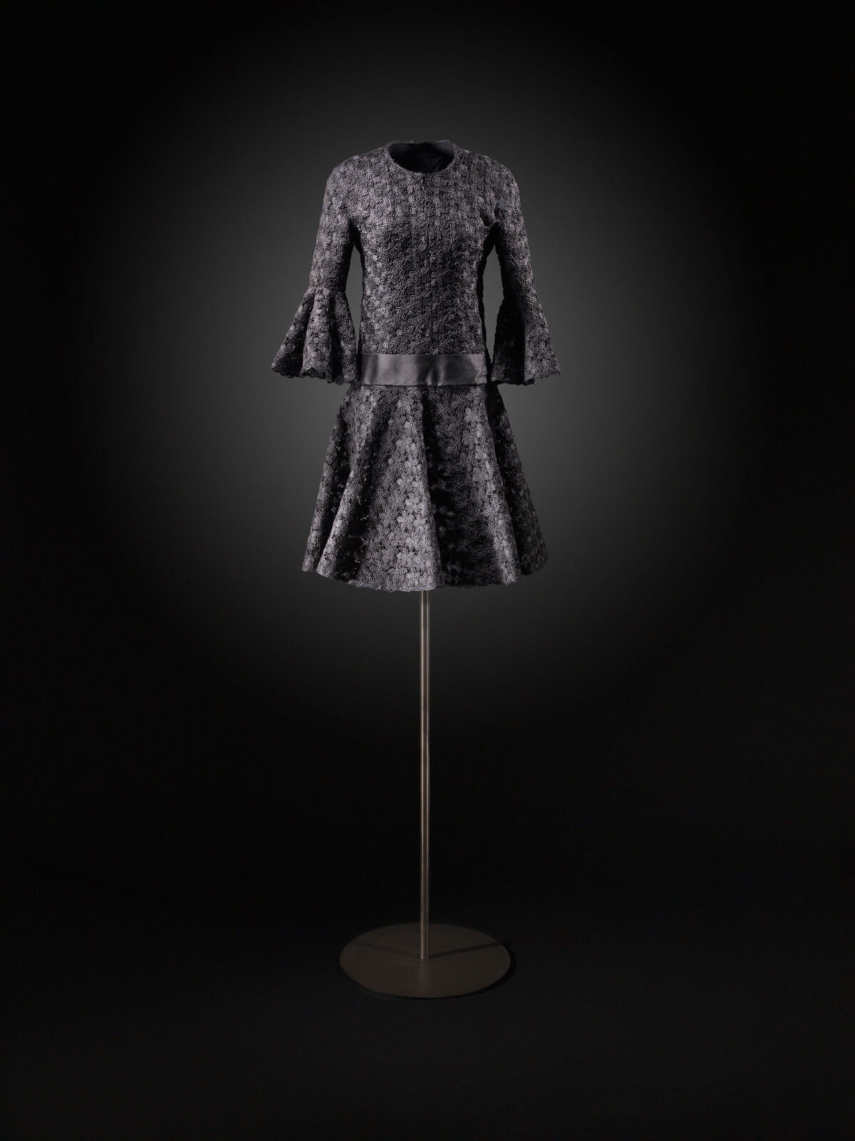 Alaïa e Balenciaga in mostra alla Fondazione Museo del tessuto di Prato Alaïa e Balenciaga in mostra alla Fondazione Museo del tessuto di Prato