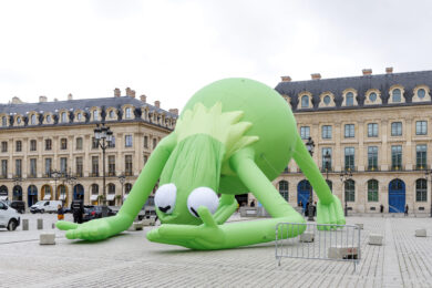 Art Basel Paris 2025: l’installazione di Kermit the Frog che conquista Parigi