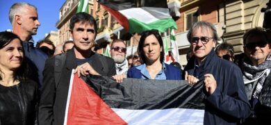 Tregua in Medio Oriente, la sinistra esulta ma “dimentica” chi l’ha resa possibile: Donald Trump