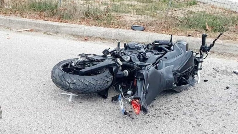 Andrea Delogu, tragedia in famiglia: il fratello Evan muore in moto a 18 anni Andrea Delogu, tragedia in famiglia: il fratello Evan muore in moto a 18 anni