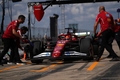 Verstappen vola nelle prove Sprint Buio Ferrari, Hamilton ottavo