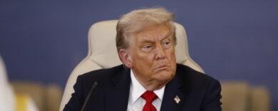 Trump colpisce Mosca per indebolire i Brics: le sanzioni sul petrolio russo mettono in crisi anche Cina e India