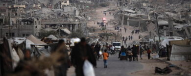 Hamas e Hezbollah resistono al disarmo: la tregua resta fragile