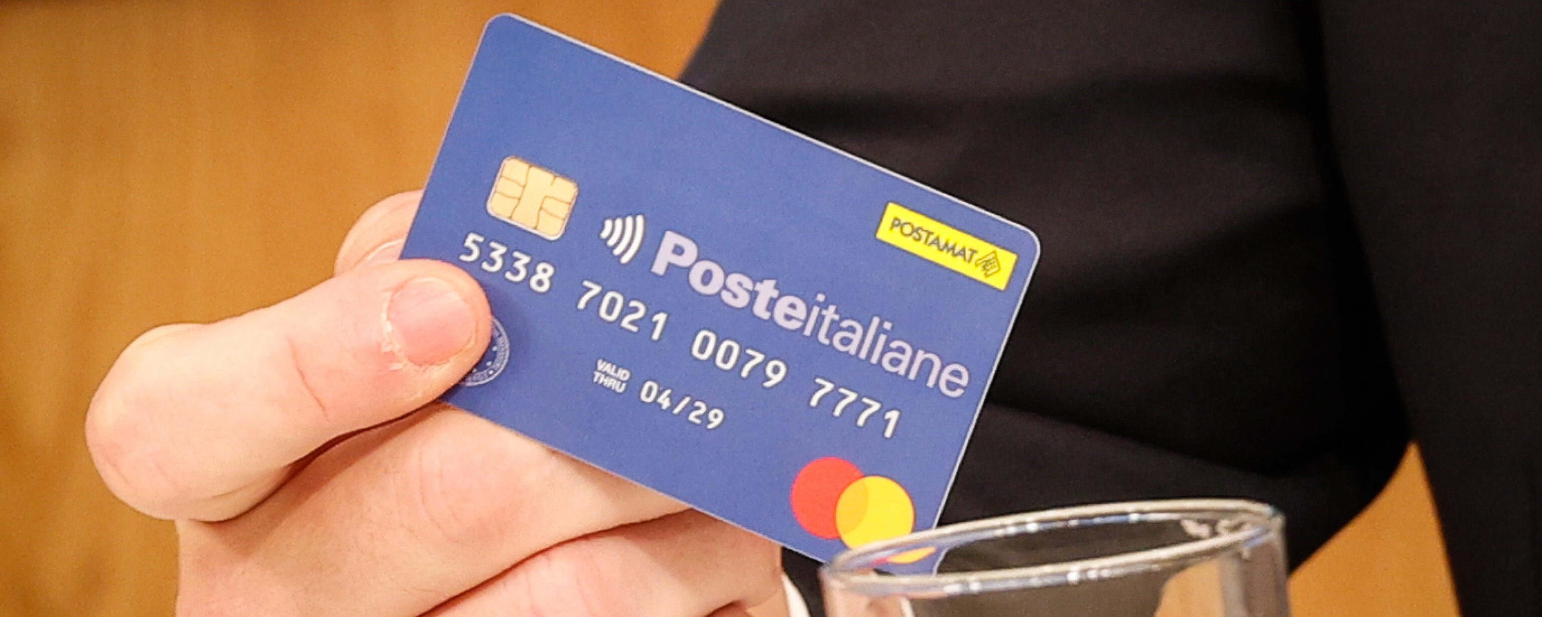 Al via la Carta “Dedicata a te” 2025. Ecco come oltre un milione di famiglie possono ottenere 500 euro