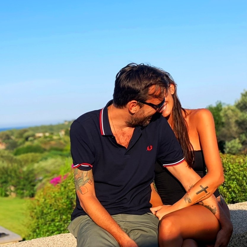 Cremonini contro l’ex Martina Maggiore: «Ha raccontato la mia vita intima senza considerarmi» Cremonini contro l’ex Martina Maggiore: «Ha raccontato la mia vita intima senza considerarmi»