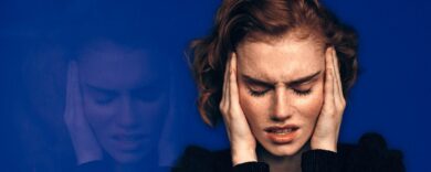 Mal di testa, la svolta: ora si può curare, per sempre