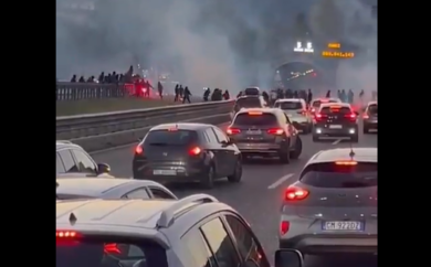 Scontri tra ultras di Catania e Casertana: autostrada bloccata e momenti di paura
