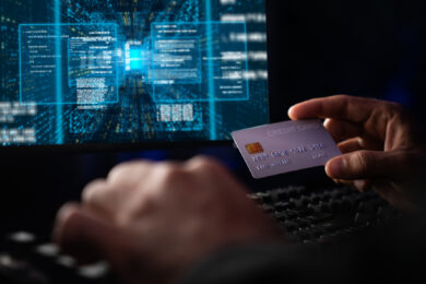 Nativi digitali, ma analfabeti finanziari: un giovane su due vittima di truffe online