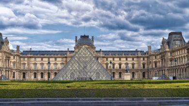 Louvre, tutti i furti che hanno fatto la storia: dalla Gioconda ai gioielli di Napoleone