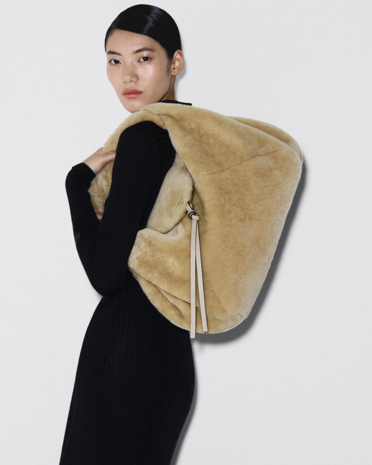 Moda, l’Holiday season comincia con le nuove immagini di campagna Moda, l’Holiday season comincia con le nuove immagini di campagna