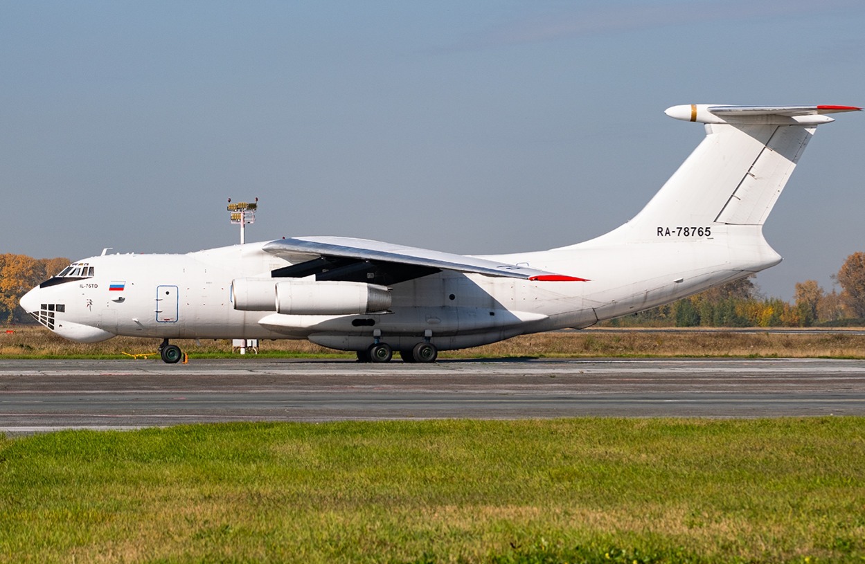 Aereo russo misterioso tra Venezuela, Cuba e Nicaragua: i servizi segreti seguono la rotta del cargo del CremlinoVoli segreti dalla Russia al Venezuela