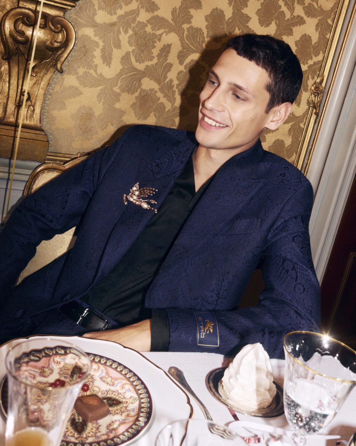 La magia delle feste conquista la moda La magia delle feste conquista la moda