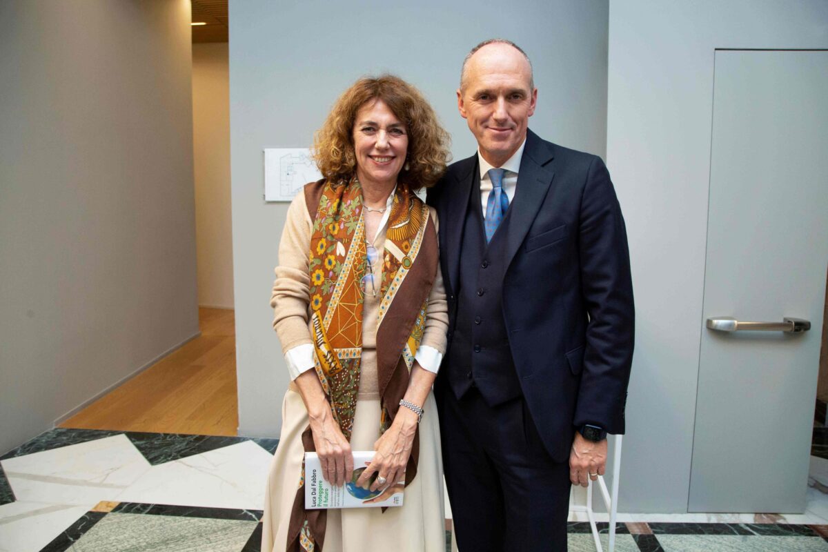 Luca Dal Fabbro presenta «Proteggere il futuro» a Milano: dialogo con Giulio Tremonti sulle sfide energetiche globali Luca Dal Fabbro presenta «Proteggere il futuro» a Milano: dialogo con Giulio Tremonti sulle sfide energetiche globali