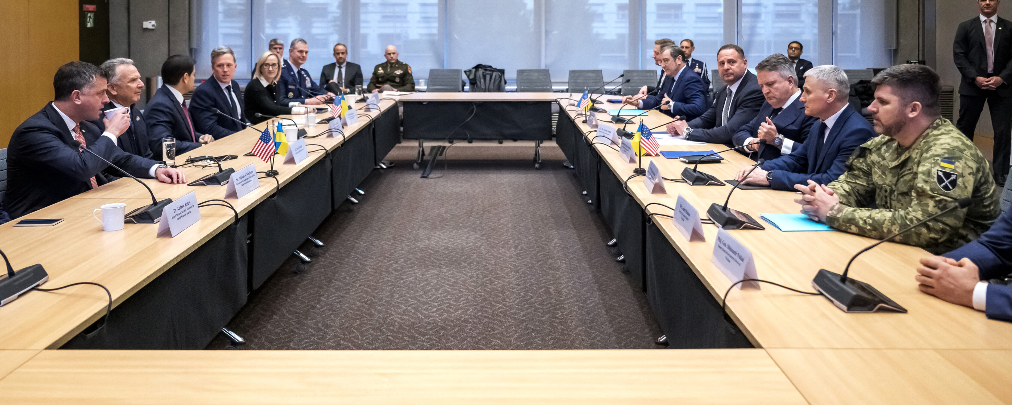 A Ginevra si discute il futuro dell’Ucraina: ecco quali sono i possibili scenari A Ginevra si discute il futuro dell’Ucraina: ecco quali sono i possibili scenari