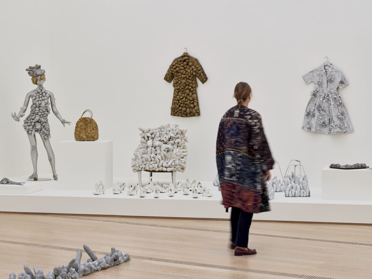 Yayoi Kusama, la donna dei pois: a Basilea la mostra che celebra 10 anni di infiniti punti