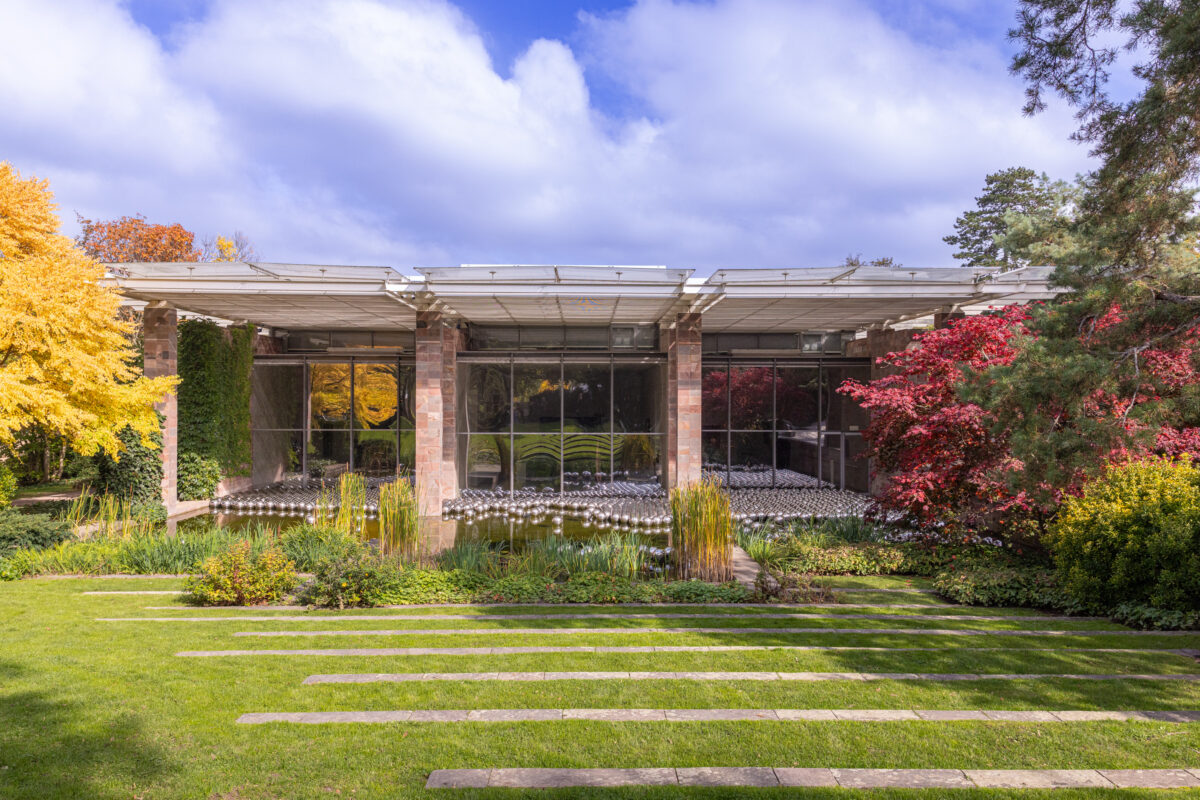 Yayoi Kusama, la donna dei pois: a Basilea la mostra che celebra 10 anni di infiniti punti