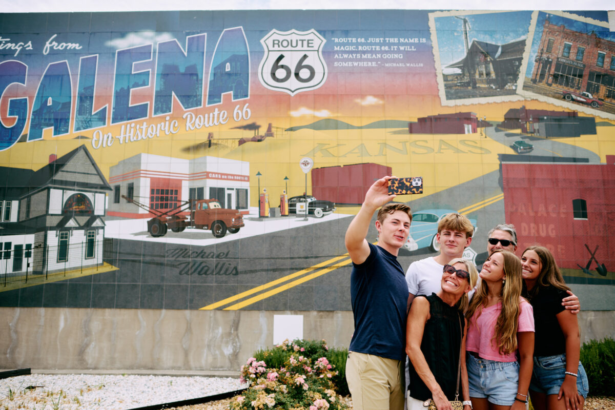 Cento anni di Route 66: ecco tutto quello che c’è da sapere sulla strada più leggendaria d’America Cento anni di Route 66: ecco tutto quello che c’è da sapere sulla strada più leggendaria d’America