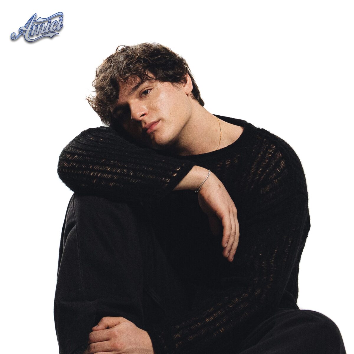 Amici di Maria De Filippi, in arrivo i primi brani inediti: tutto quello che sappiamo sulle nuove canzoni Amici di Maria De Filippi, in arrivo i primi brani inediti: tutto quello che sappiamo sulle nuove canzoni