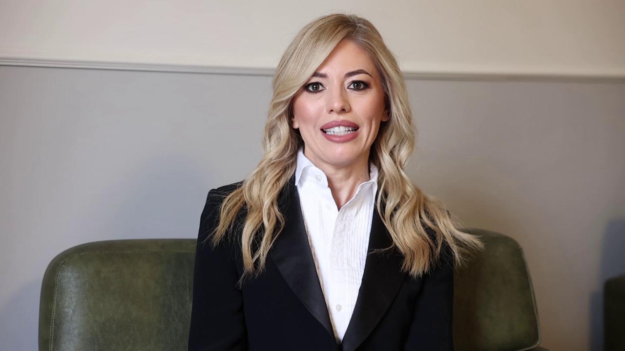 maria rosaria boccia imbarazzante tira e molla alle regionali in campania