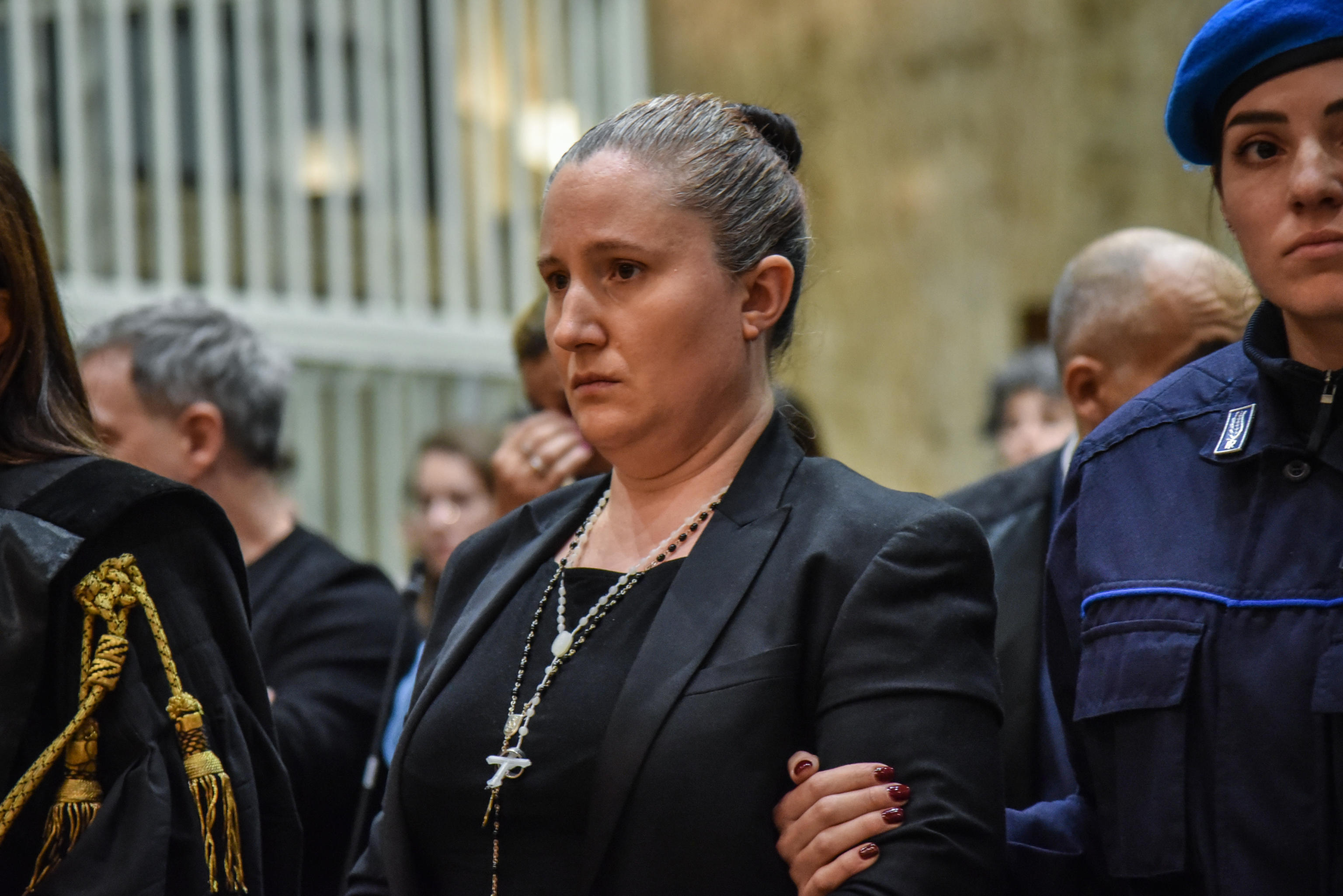 Alessia Pifferi, cancellato l’ergastolo: 24 anni per la madre di Diana. La Corte riconosce fragilità mentale Alessia Pifferi, cancellato l’ergastolo: 24 anni per la madre di Diana. La Corte riconosce fragilità mentale