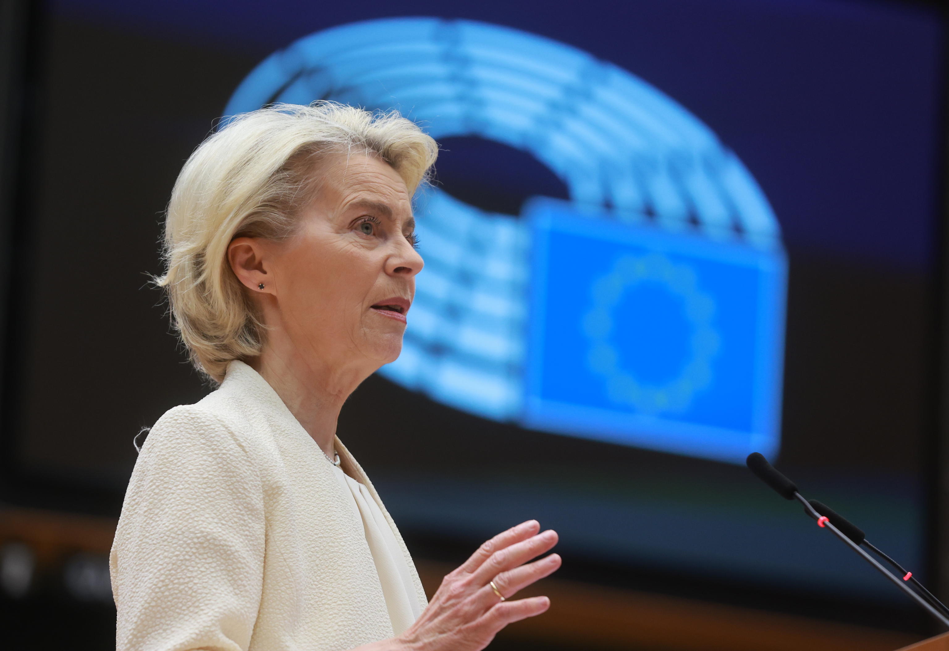 ucraina von der leyen studia le proposte per finanziare kiev e avverte deficit enorme da Panorama.it ucraina von der leyen studia le proposte per finanziare kiev e avverte deficit enorme
