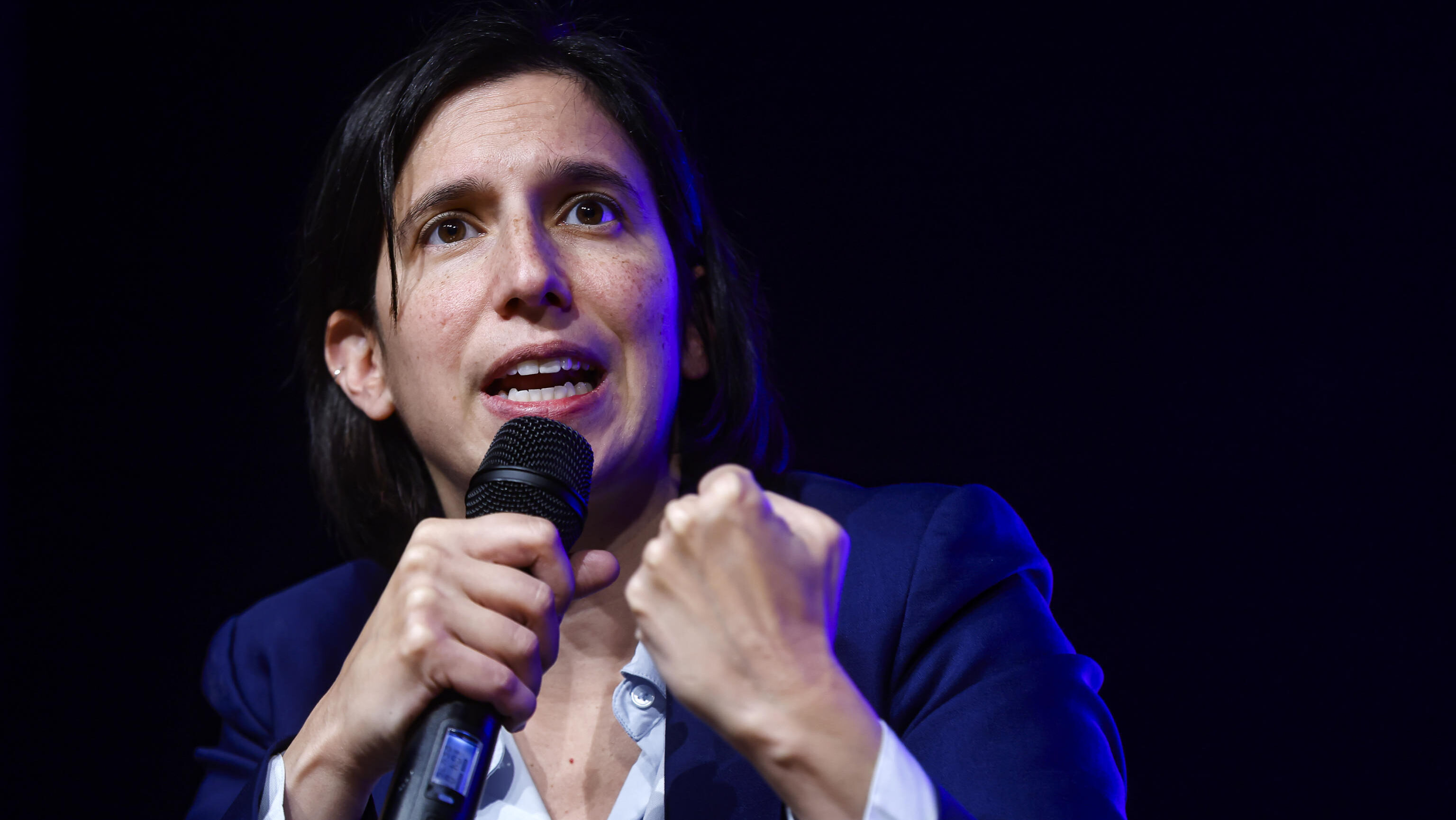 Duello mancato tra Schlein e Meloni: la mossa del premier spiazza il leader del Pd