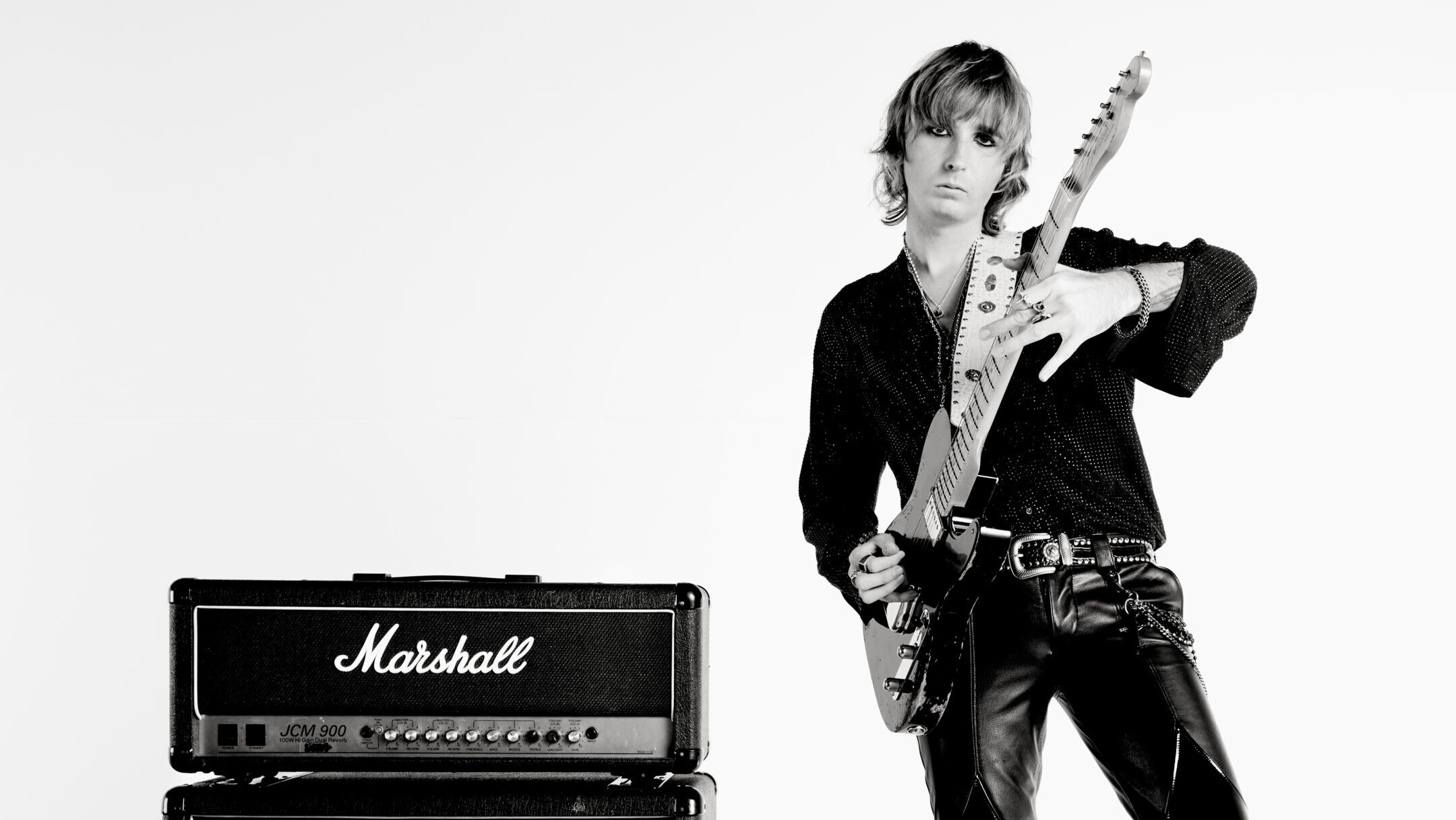 Thomas Raggi: debutto da solista con le icone del rock per il chitarrista dei Maneskin