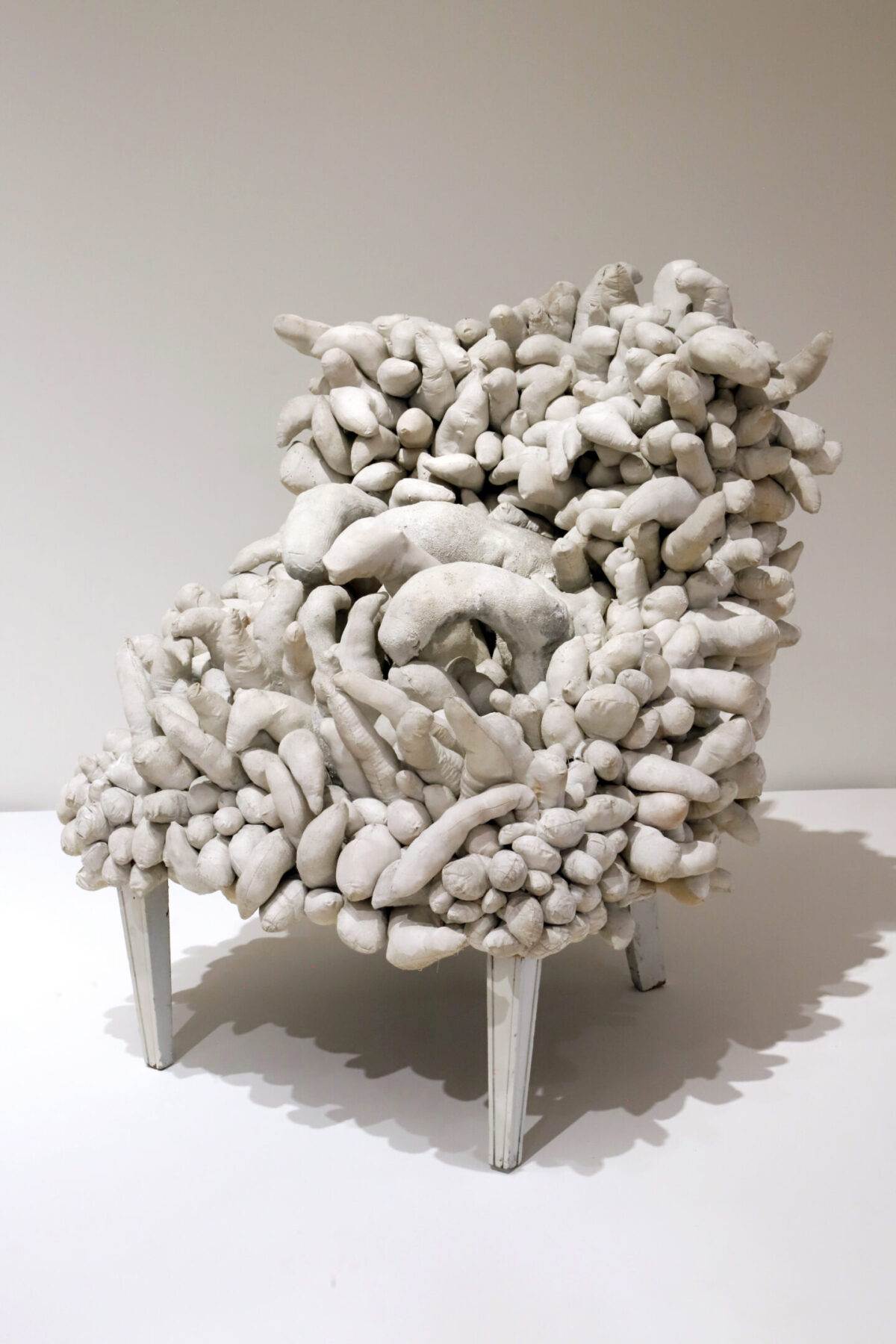 Yayoi Kusama, la donna dei pois: a Basilea la mostra che celebra 10 anni di infiniti punti