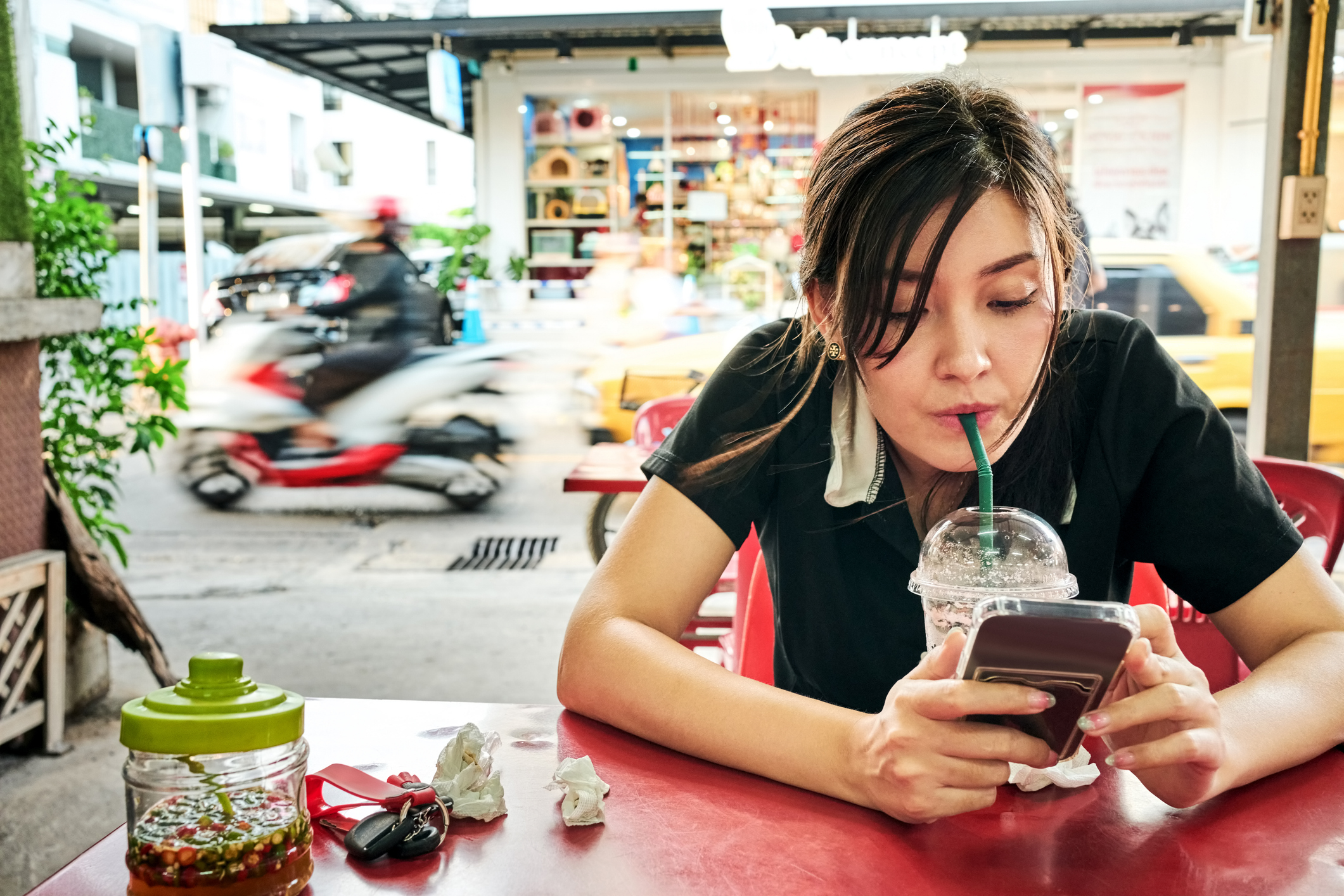 tiktok batte instagram la gen z sceglie dove andare in vacanza scorrendo i video da Panorama.it tiktok batte instagram la gen z sceglie dove andare in vacanza scorrendo i video