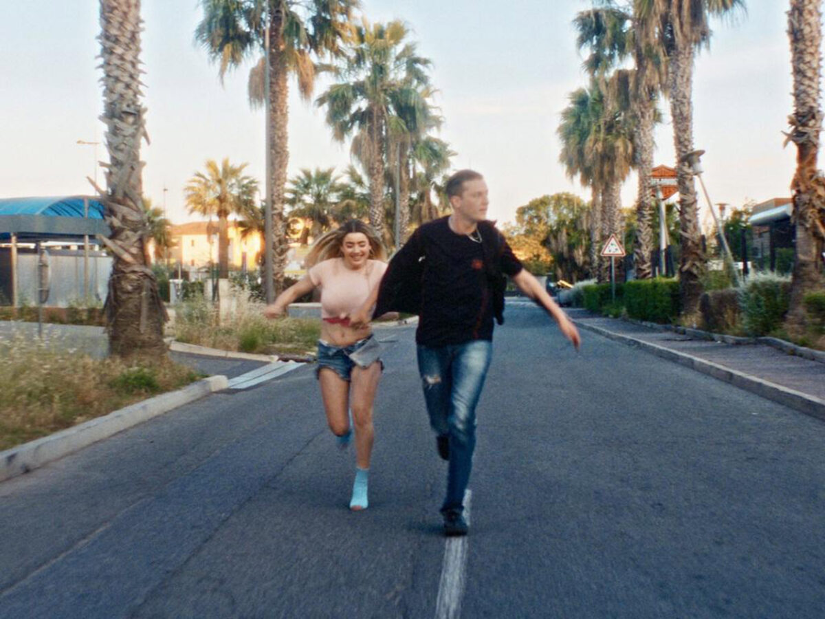 Una ragazza brillante, al cinema il ritratto ipersessualizzato della Gen Z – Video Una ragazza brillante, al cinema il ritratto ipersessualizzato della Gen Z – Video