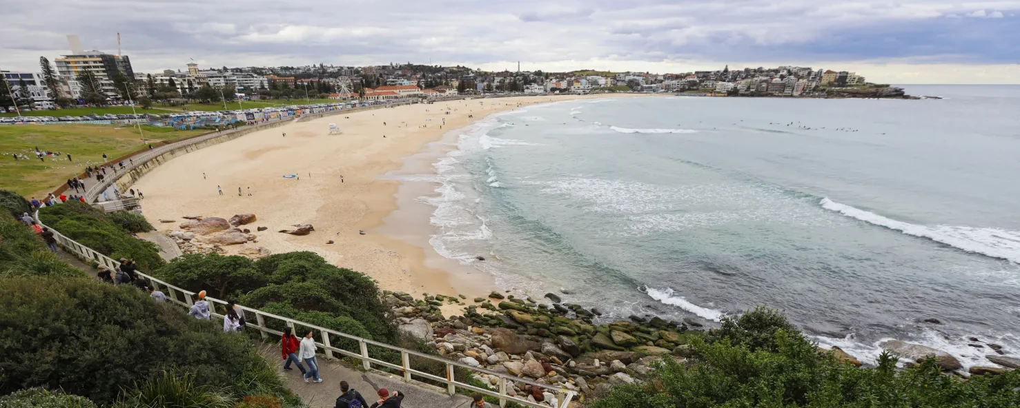 Australia: strage alla celebrazione ebraica, almeno dieci morti Australia: strage alla celebrazione ebraica, almeno dieci morti