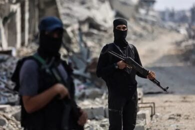 Hamas, decine di milioni all’ala militare: Israele colpisce i flussi finanziari e uccide due figure chiave