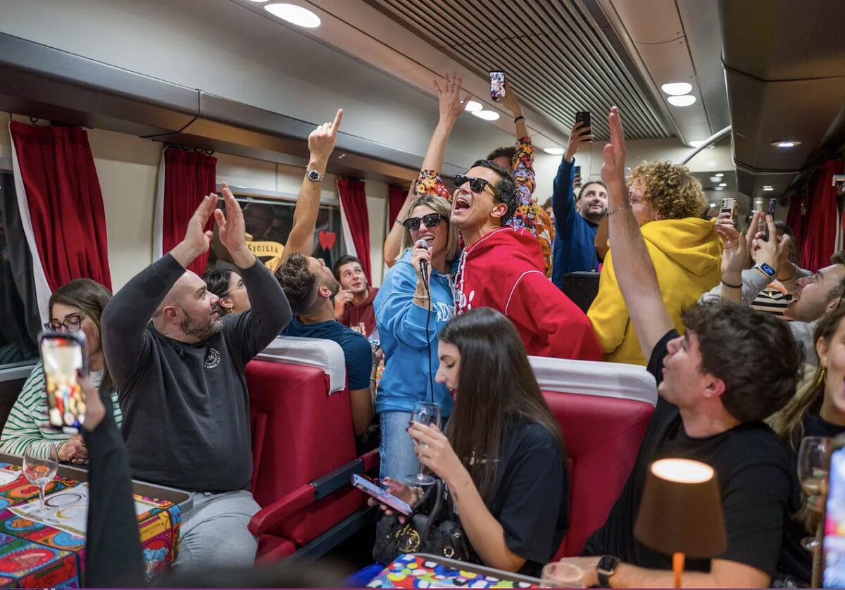 Alessandro Enriquez firma il Sicilia Express Alessandro Enriquez firma il Sicilia Express