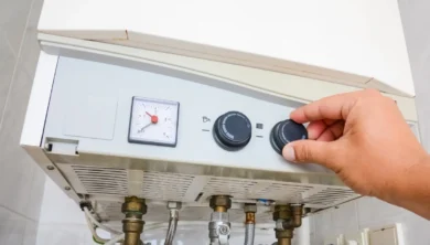 Persino l’Ue fa marcia indietro sul green: niente bando alle caldaie a gas dal 2029. E il settore esulta