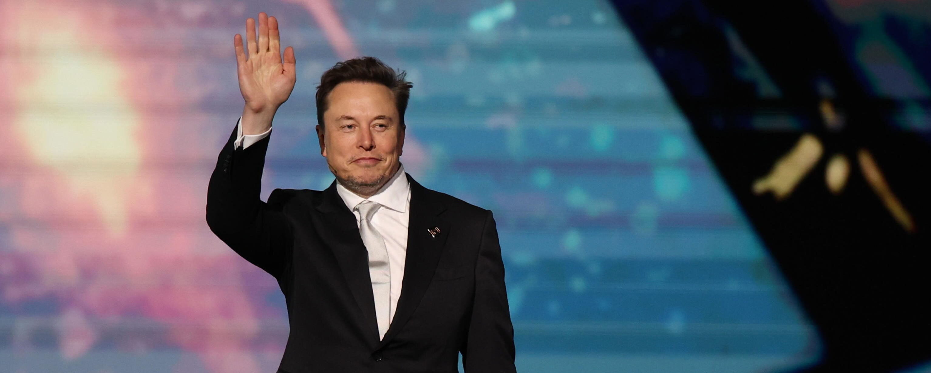 Elon Musk e il governo di El Salvador rivoluzionano l’istruzione: l’IA entra in tutte le scuole del Paese Elon Musk e il governo di El Salvador rivoluzionano l’istruzione: l’IA entra in tutte le scuole del Paese