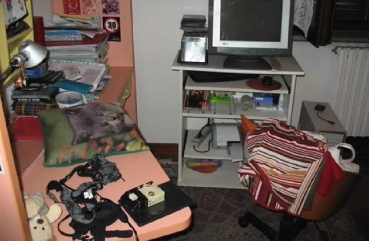 Garlasco, prove sparite o spostate: la verità incompleta sulle ultime ore di Chiara Poggi Garlasco, prove sparite o spostate: la verità incompleta sulle ultime ore di Chiara Poggi