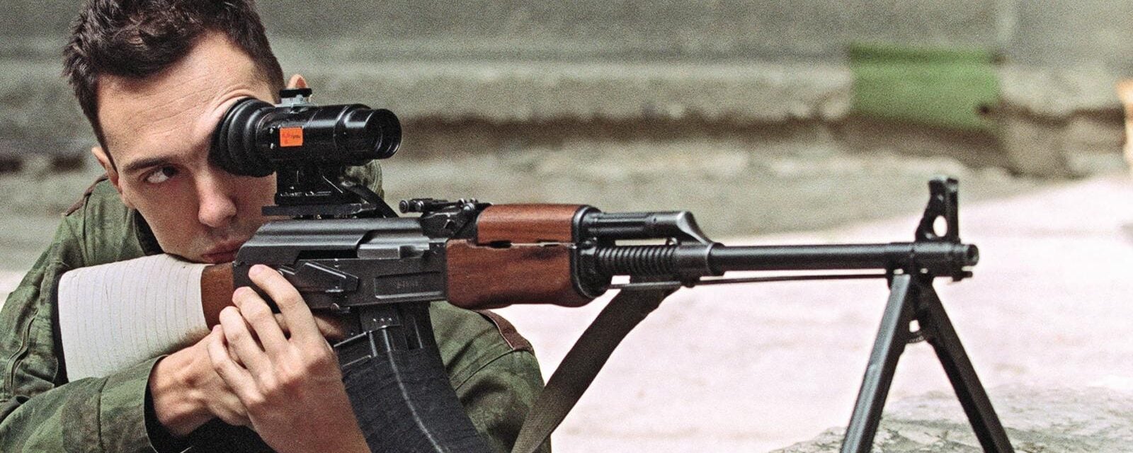 Esclusivo – Assassini per hobby: «Così ci proposero di sparare ai bambini di Sarajevo» Esclusivo – Assassini per hobby: «Così ci proposero di sparare ai bambini di Sarajevo»