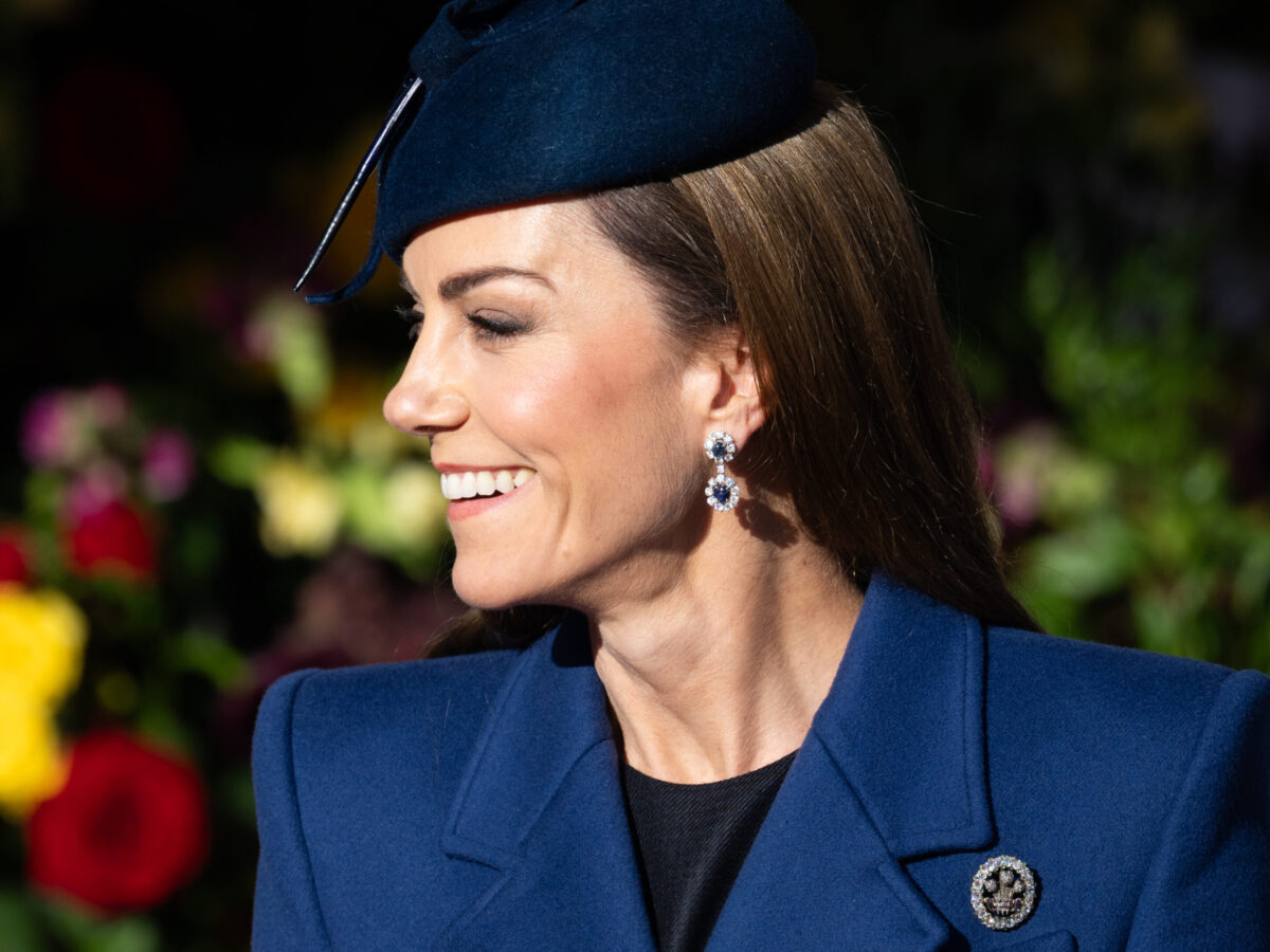 Kate Middleton in blu guida l’accoglienza reale per il presidente della Germania