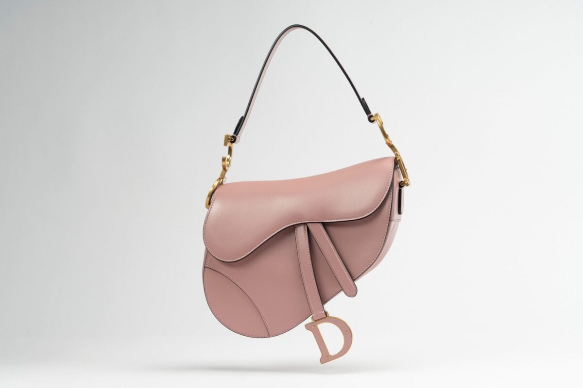 Finarte: il boom del vintage di lusso tra Hermes, Chanel e Dior Finarte: il boom del vintage di lusso tra Hermes, Chanel e Dior