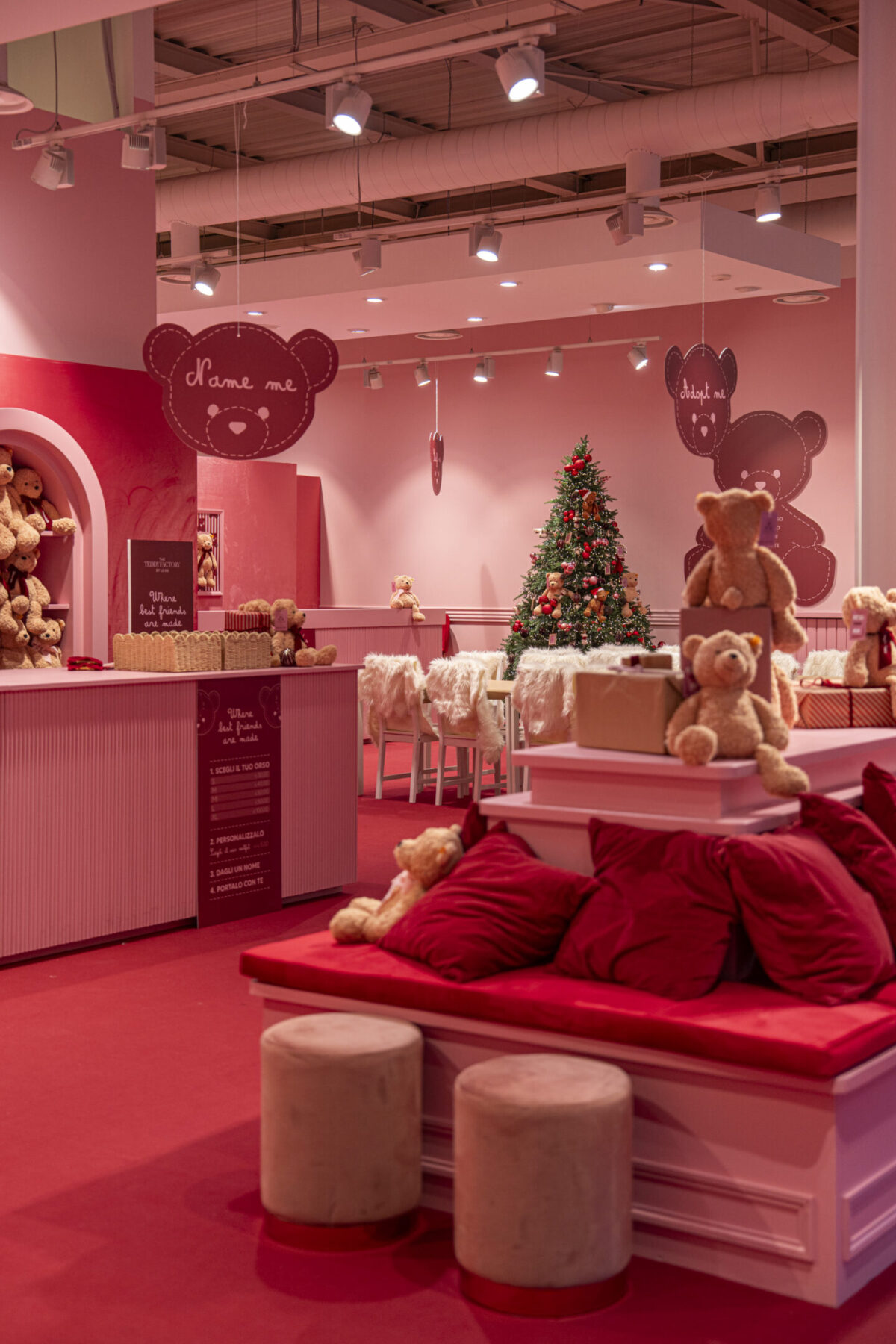 Franciacorta Designer Village accende il Natale: solidarietà, magia e il panettone di Iginio Massari