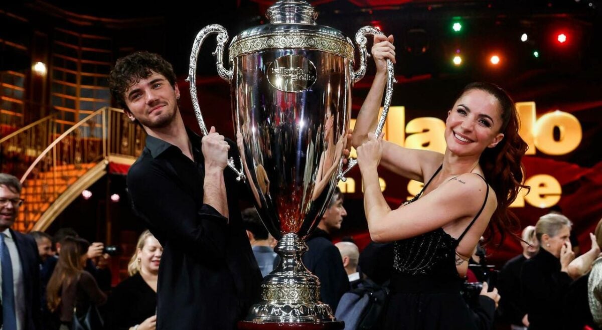 Ballando con le Stelle: trionfo di Delogu. D’Urso terza e polemica finale con Lucarelli