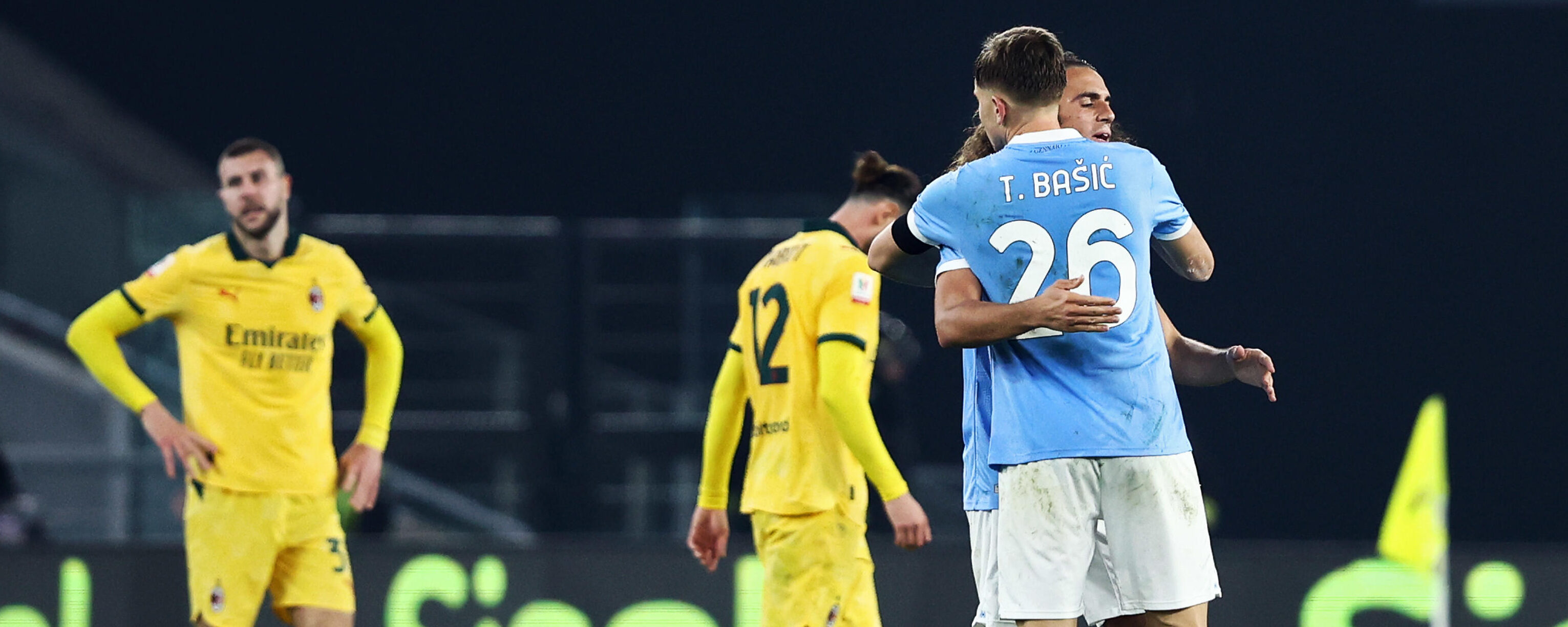 La Lazio butta fuori il Milan dalla Coppa Italia (ma lo avvicina allo scudetto) La Lazio butta fuori il Milan dalla Coppa Italia (ma lo avvicina allo scudetto)