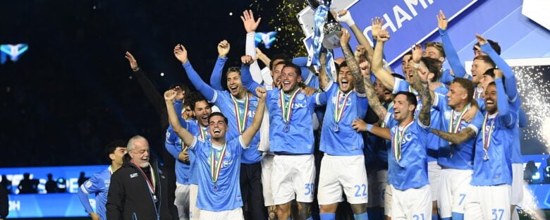 Napoli-Bologna ascolti tv share finale Supercoppa Italiana 22 dicembre 2025