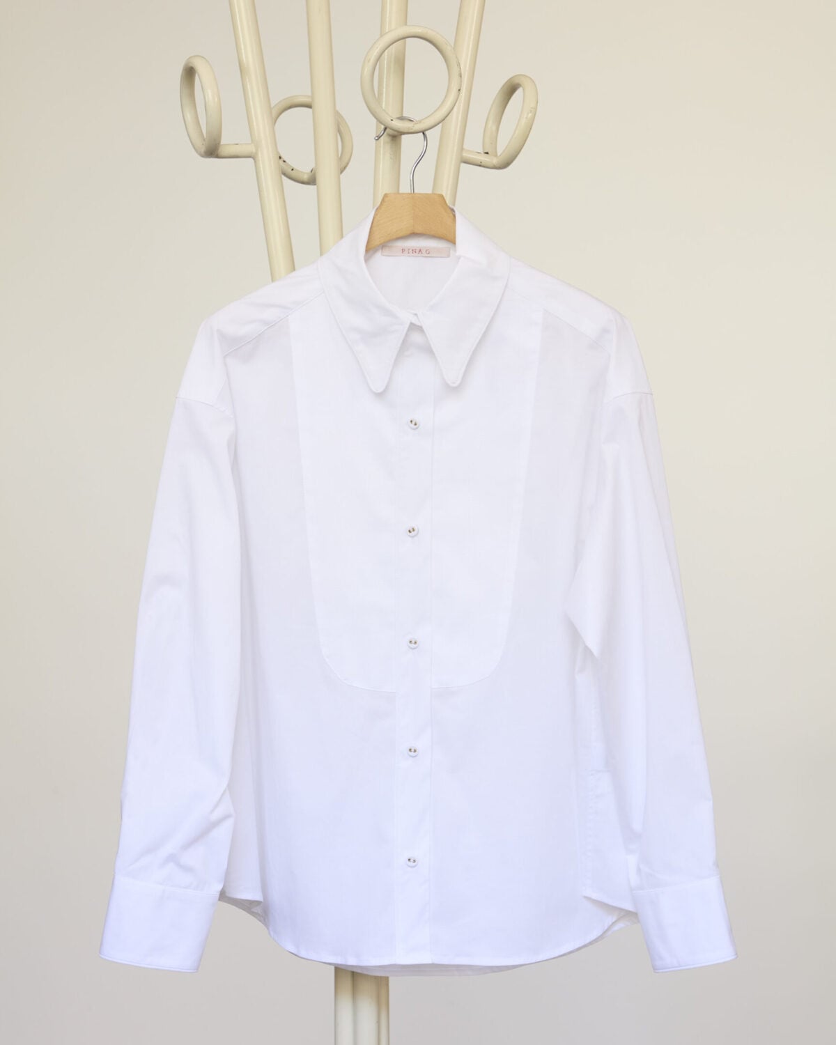 Pantone: il 2026 è l’anno del Cloud Dancer Pantone: il 2026 è l’anno del Cloud Dancer